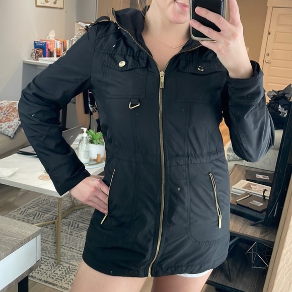 Michael Kors coat / jacket super comfy and the best on a rainy day - dress it up - Picture 2 of 13